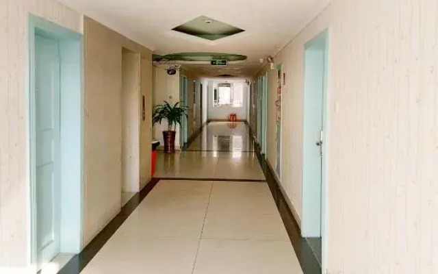 Margaret Holiday Hotel