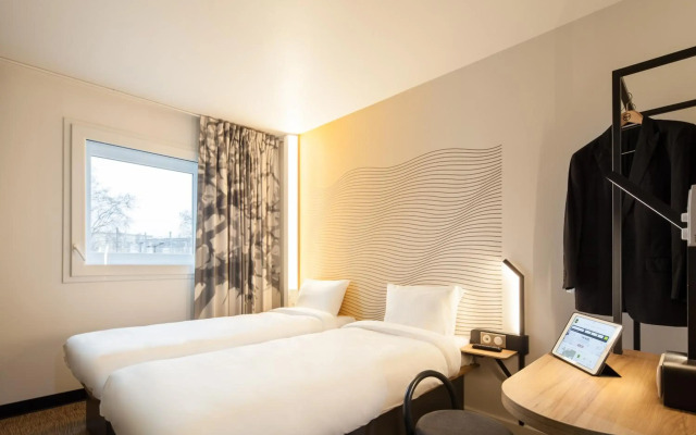 Melia Paris La Defense