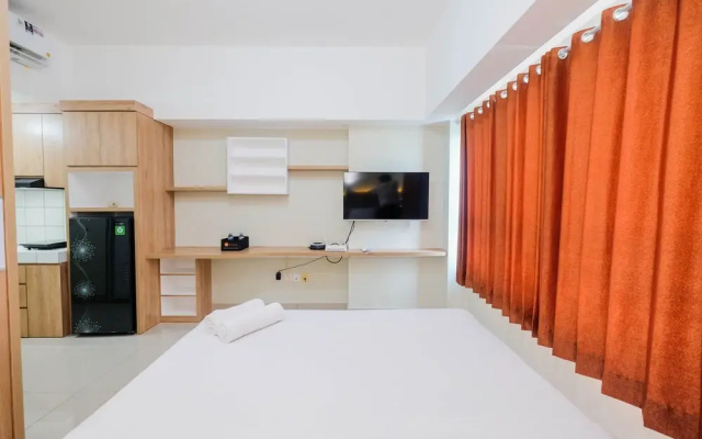 Comfort and Strategic Studio at Springlake Summarecon Bekasi Apartment