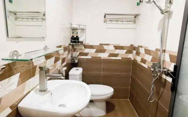 Bear Hotel & Homestay