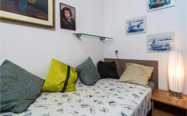 Holiday Home Sucuraj 06