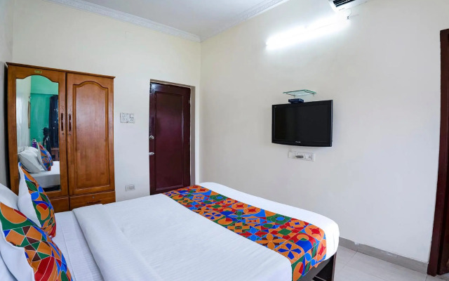 OYO 73610 Home Tree Service Apartment