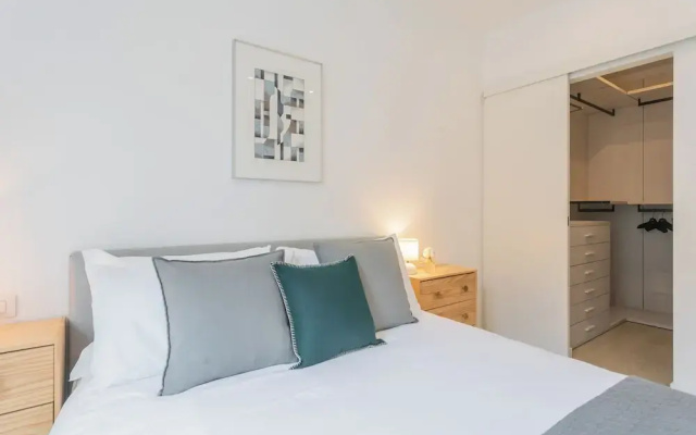Central & White Apartment by Rent all Como