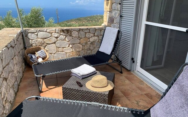 Semi Detached Stone House Great Location