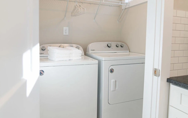 3 Bedroom, Virginia Street