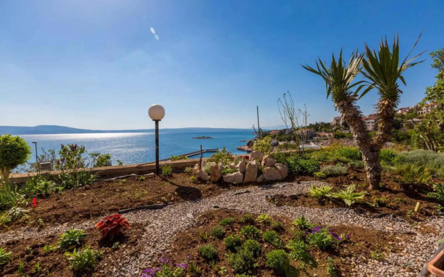 Apartment in Novi Vinodolski 39137