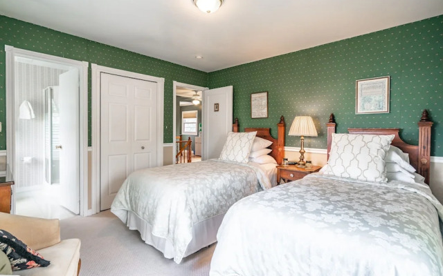 Abacot Hall Bed & Breakfast