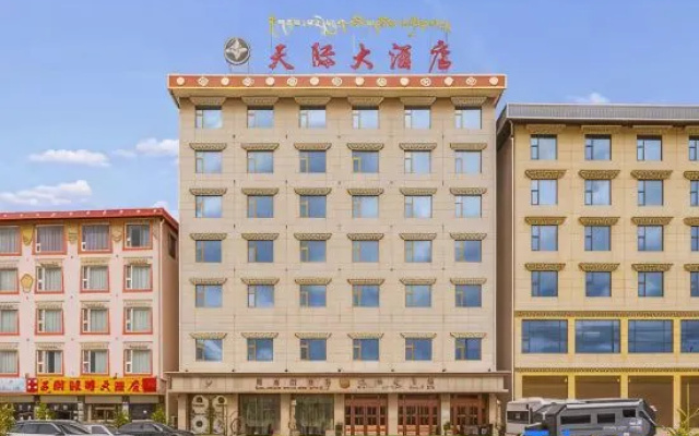 Sky Line Hotel