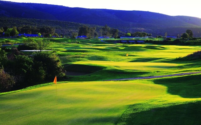 Bushman Sands Golf Lodge