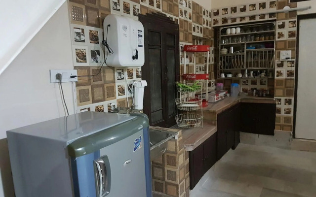 Wow Backpackers Hostel