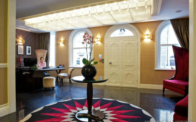 Ten Manchester Street