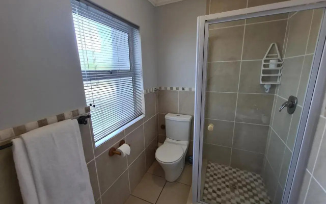33 Kingston Place, Marina Martinique