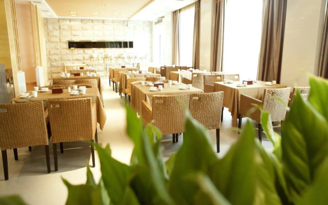 5Yue Inn Linan Branch