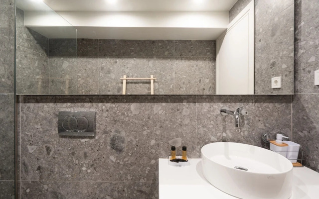 LIV Athinum 1 - Luxury Apartment 5A