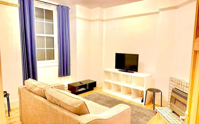 Immaculate One Bed in Tower Bridge Luxurious Taste