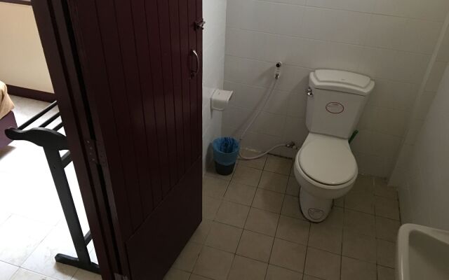 Taphouse Guest House