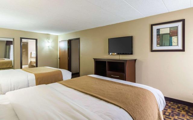 Quality Inn & Suites Arden Hills - Saint Paul North