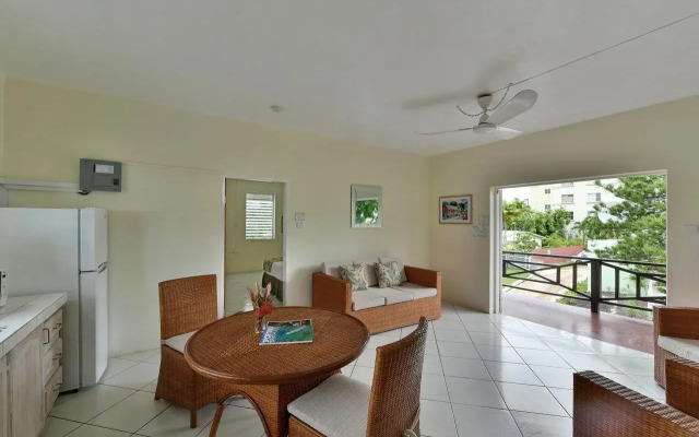 Coconut Court Beach Hotel