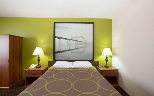 Super 8 by Wyndham Williams