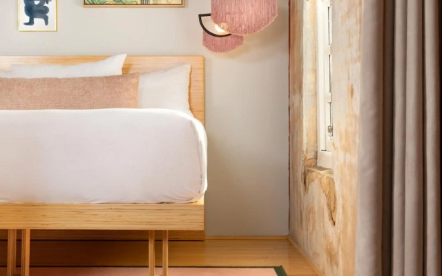 Canvas Hotel Dallas