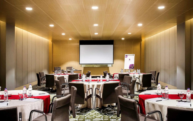 Grand Mercure Jakarta Harmoni