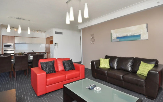 Chevron Renaissance - HR Surfers Paradise