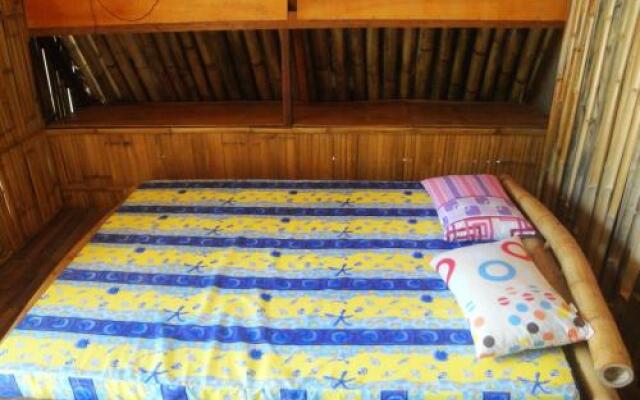 OCD Beach Cafe & Hostel