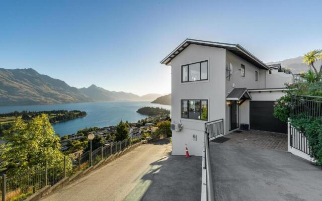 Amity Serviced Apartments