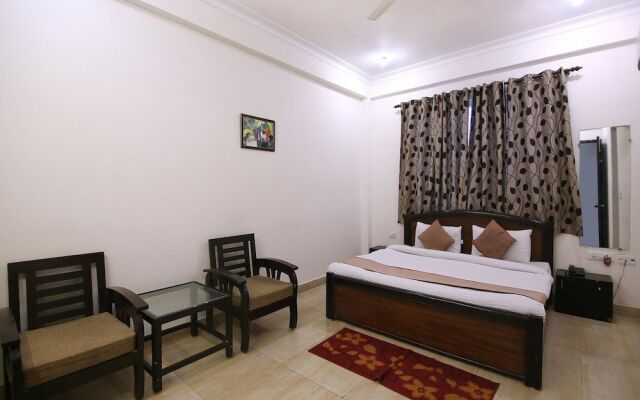 OYO 441 Hotel Mascot