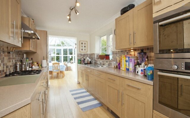 Burgess Hill Homestay