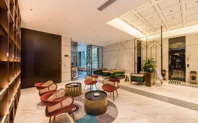 Venus International Hotel (Yuelushan University)