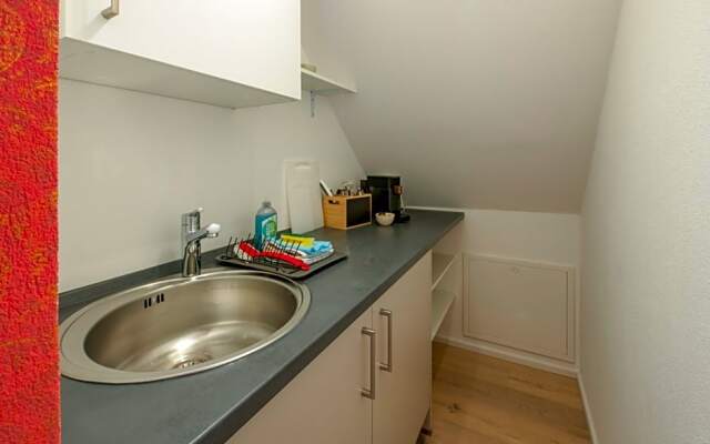 G¿ehaus am Schlossplatz, Z. 5