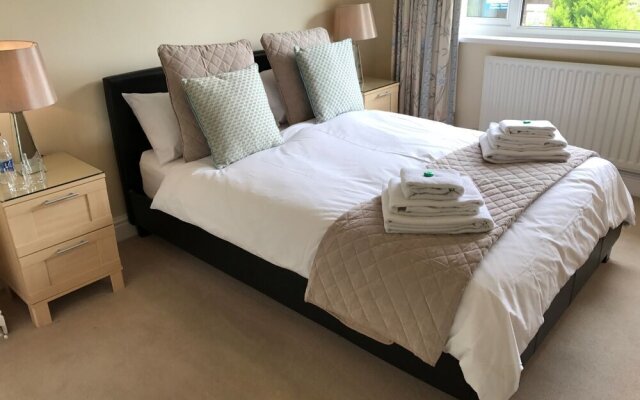 Queens Road Rental - Winchester Accommodation