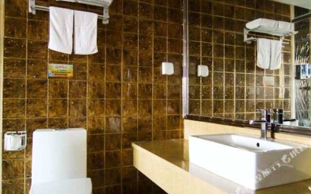 Jilin Sunshine 100 Holiday Hotel (Jiangnan Century Plaza Yishan Road)