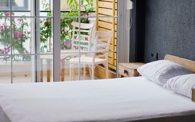 Lb Boutique Hotel