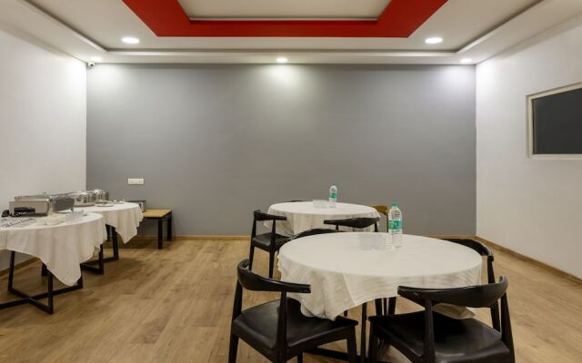Treebo Treetops Inn - Anna Nagar