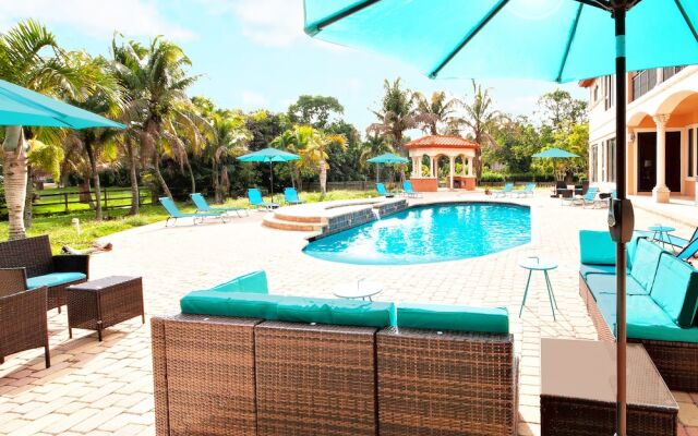 Chateau Paradiso Plantation Mansion villa