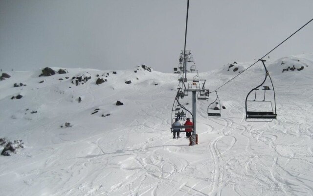 Knockshannoch Ski Lodge