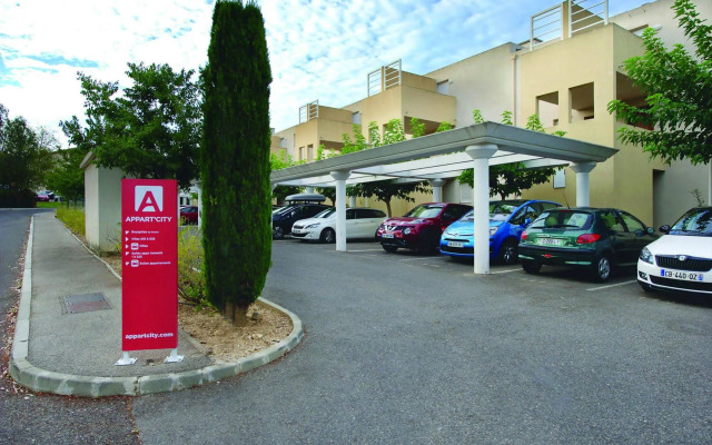 Comfort Aparthotel Six-Fours