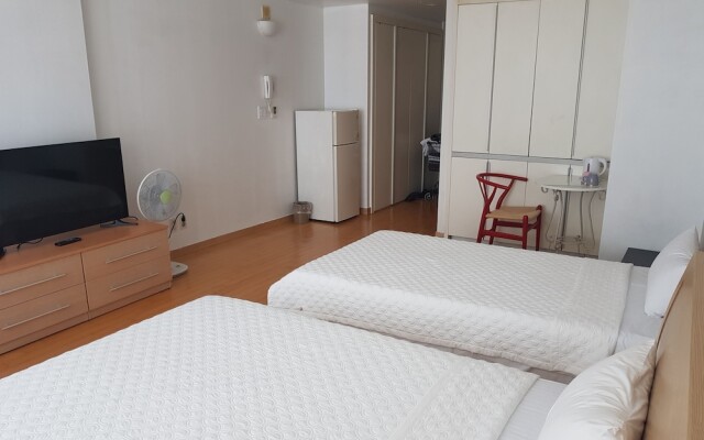 Incheon Airport Happy Guesthouse