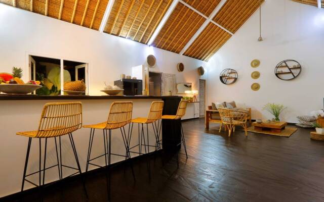 Traditional Private Villa, 3 BR, Uluwatu