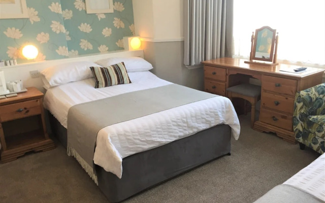 Summer Breeze Guest House