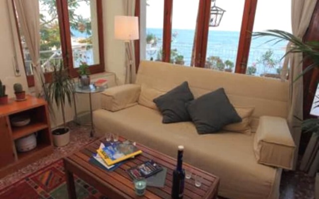 Casa Pizzidu, Elegant Villa With a Terrace Overlooking the sea