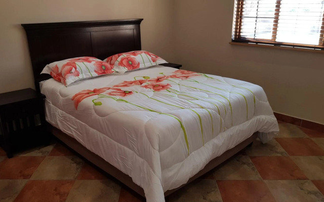 Hornbills Rest Country Home