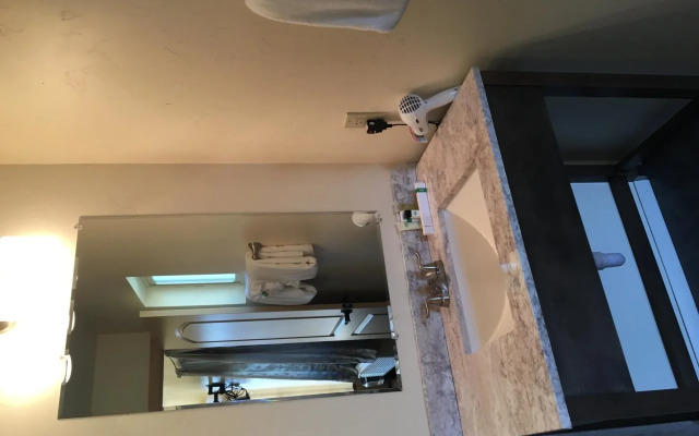 Mountain Ridge Cabins and Lodging