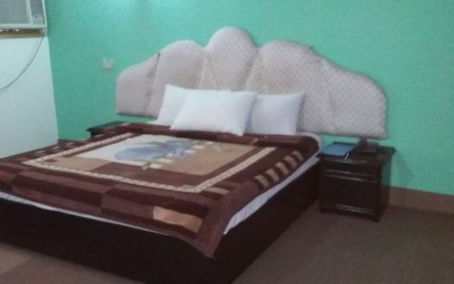 Green Lodge Guest House