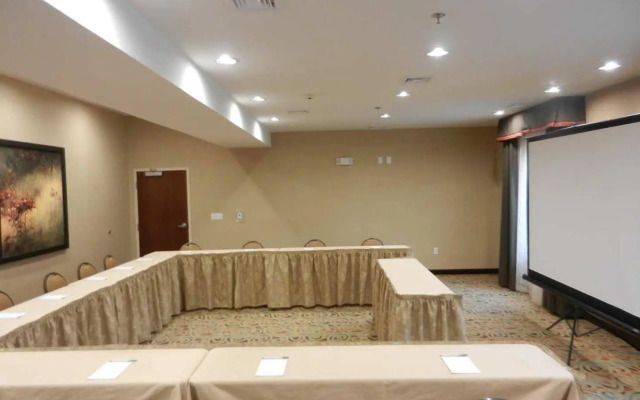 Hampton Inn & Suites Harrisburg/North