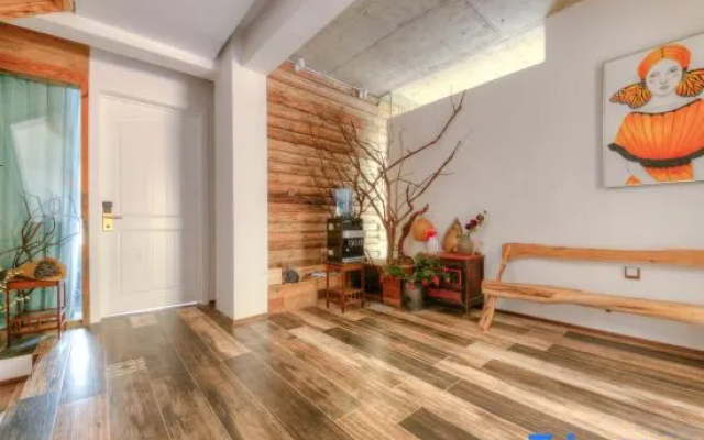 Yuehui Lake View Art Guesthouse