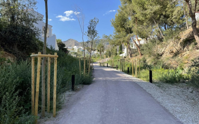 Modern Family Town House