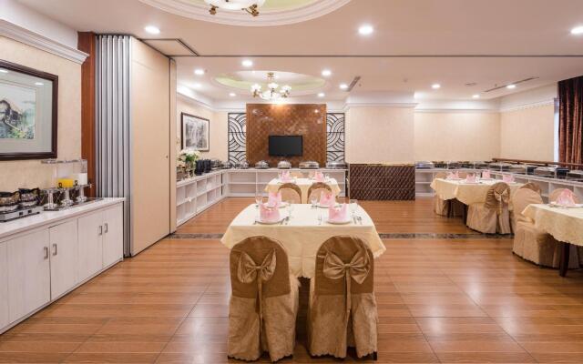 Xinyuan Hot Spring Hotel